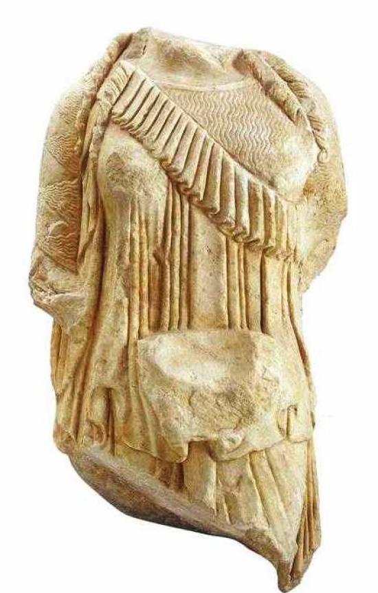 ARCHAISTIC KORE ROMAN